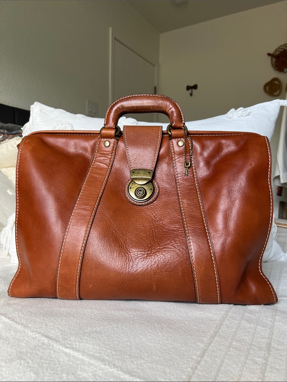 Nash Men's Brown Leather Briefcase Travel Bag - Classic Carry. Italian Leather